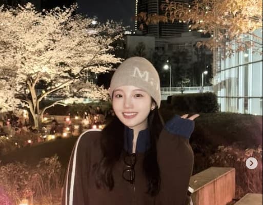 本田真凜が妹・本田望結との夜桜お花見を楽しむ。