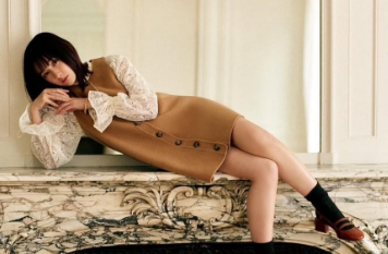 堀田真由、初のパリで大活躍！憧れの街で刺激的な時間を共有！！