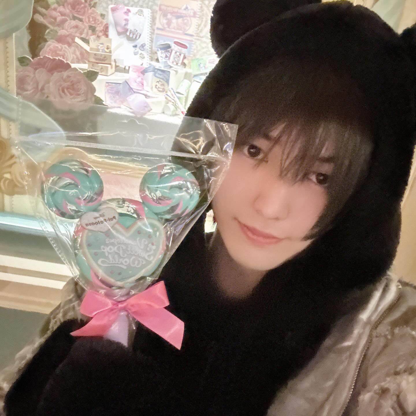 俳優・荒木飛羽、弟とディズニーを満喫しているショットを公開！