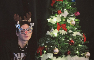 平野紫耀、トナカイ姿でメリークリスマス！「神秘的な夜を」とファンを魅了！