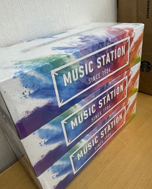 狩野英孝、50TAとしてあの人気音楽番組に出演！番組ティッシュの写真投稿にファンから応援が殺到