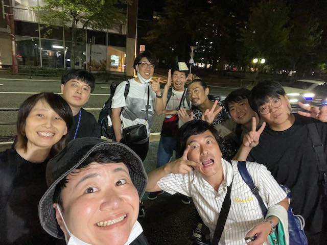 芸歴20年❗️近藤春菜が同期芸人とのライブオフショットを公開👫