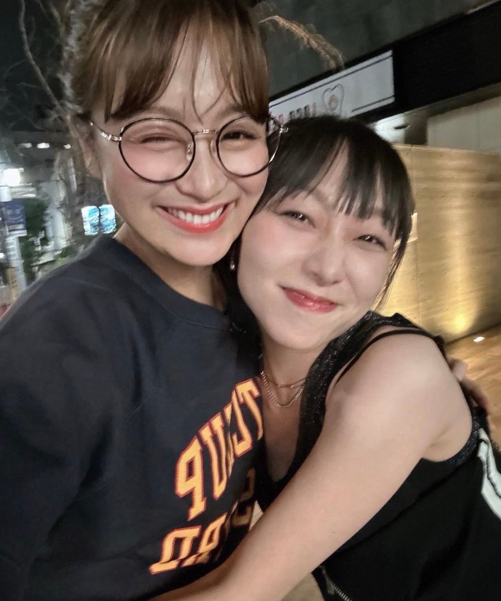 鈴木奈々がハグショット公開「可愛い...。」