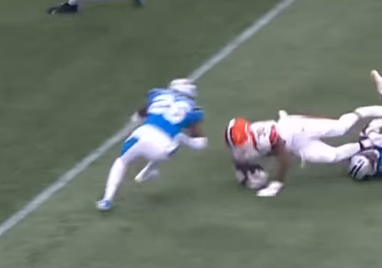 NFL シェデューア・サンダース、プレシーズンで圧巻パフォーマンス！正確無比なパスと冷静な判断力に称賛の嵐