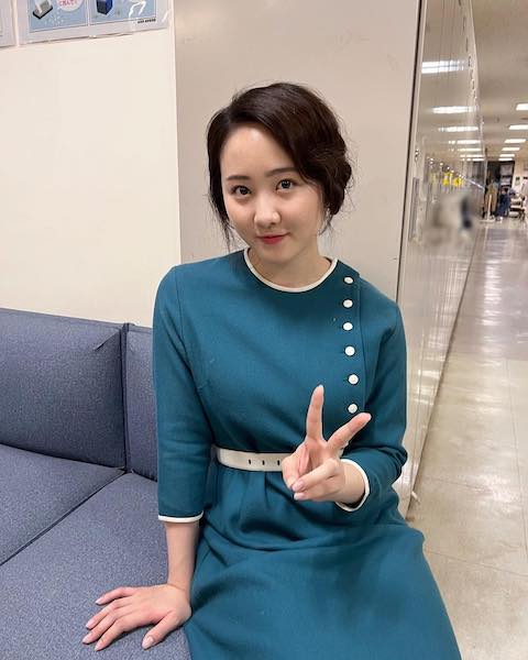 本田望結 朝ドラ「らんまん」のオフショット公開✨モダンガール姿に「大人ぽくて素敵です！」