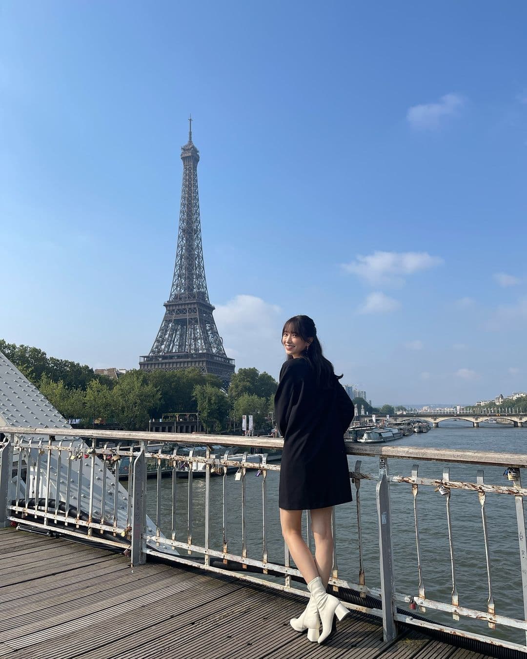 日向坂46佐々木久美　パリで感じた想いを綴る