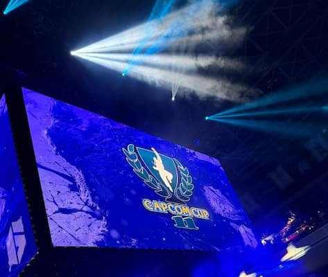 ゴールデンボンバー・歌広場淳が両国国技館で格闘ゲームへの思いを語る