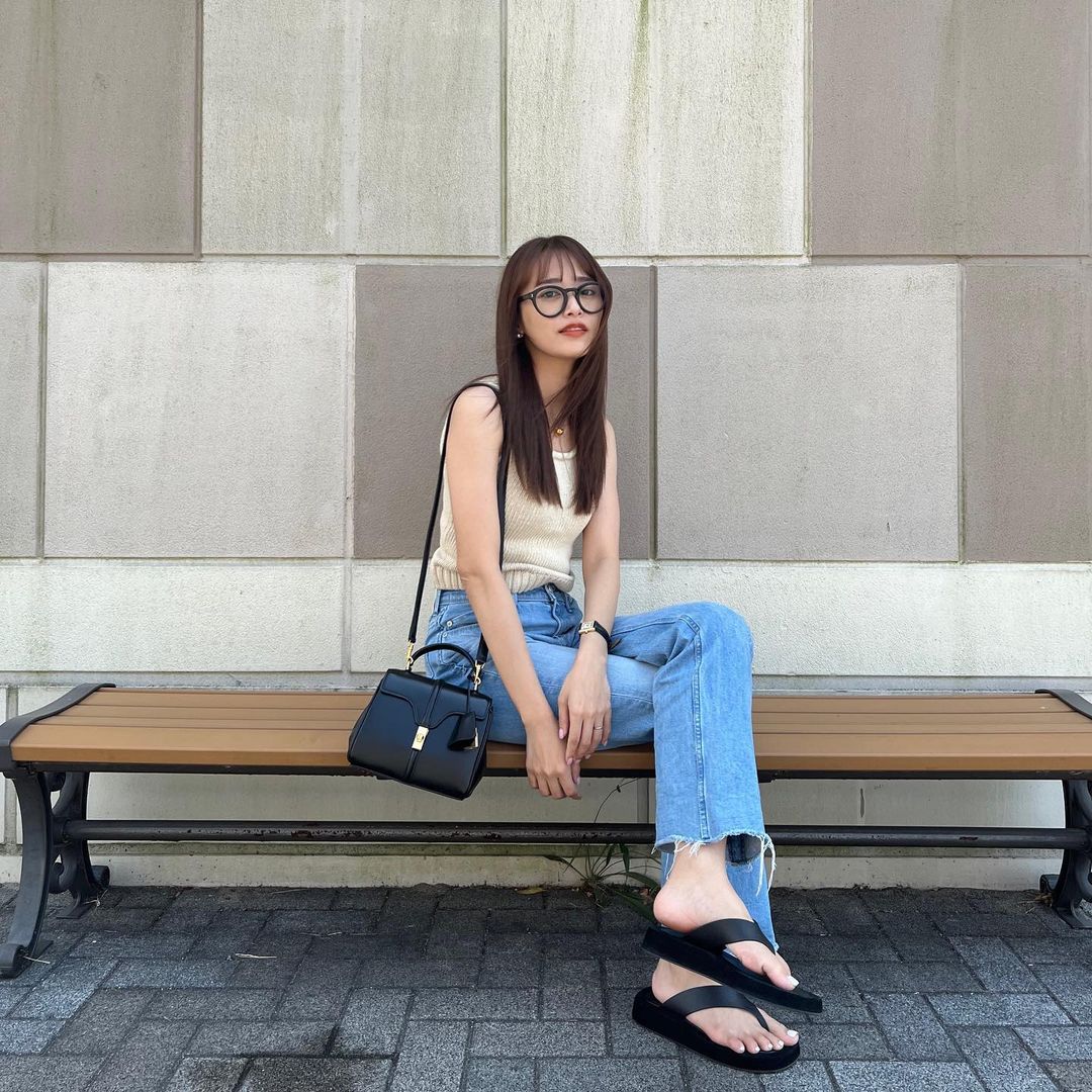 夫の太田博久さん撮影📸近藤千尋さんの私服ショットが「オシャレ」と話題に💕