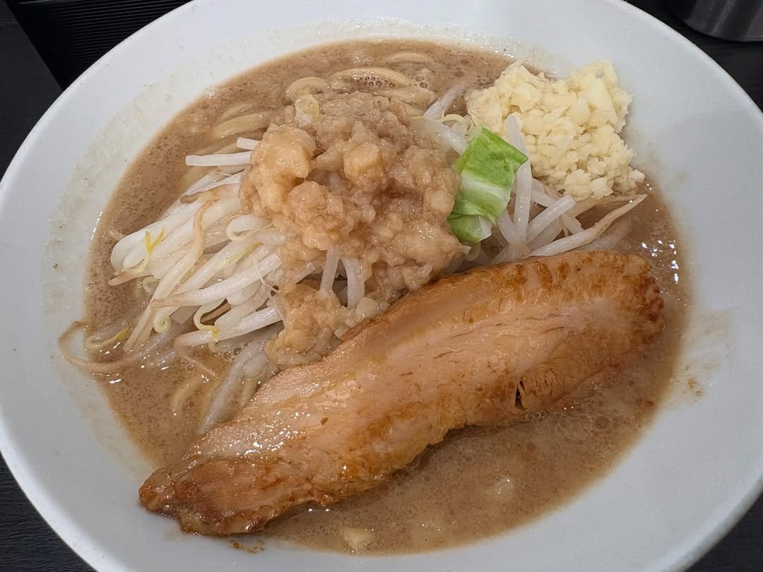 ミキ昴生がタクシーで通る度に気になっていたお店で〇〇を食べる！