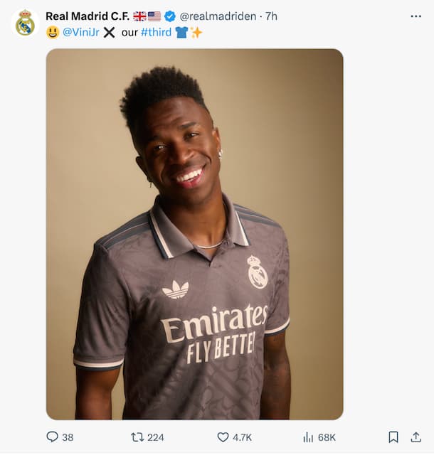 ブラジル代表ヴィニシウス、3rdユニ姿を披露！