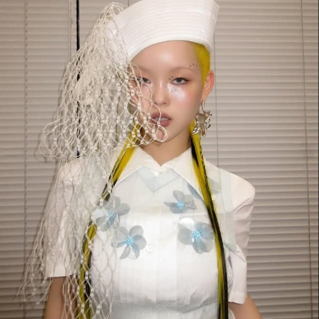 「こんなにクールなアイドル見たことない」と絶賛されるガールズグループXGが披露するファッションにファン大興奮