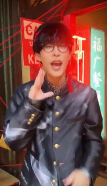 「手振り動画」オーイシマサヨシが新曲の振り付け動画を公開