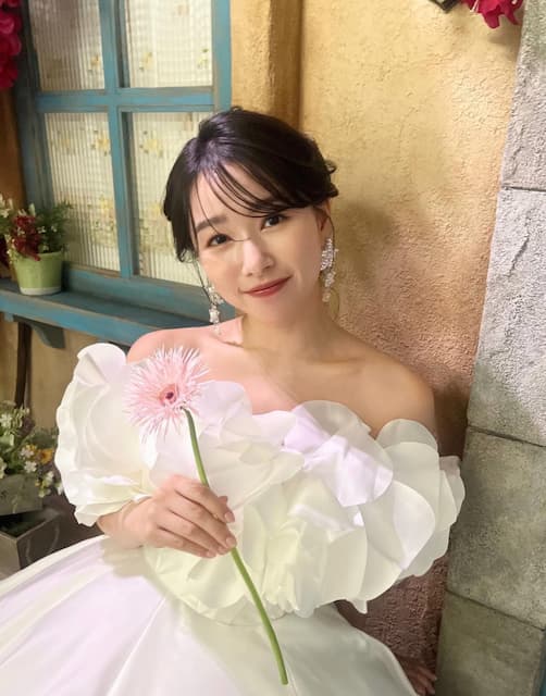 ファンから求婚多数！？あの女優がウェディングドレス姿を公開