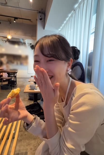 松井玲奈の幸せスイーツ動画がファンを魅了⁉甘味に満面の笑みを見せる