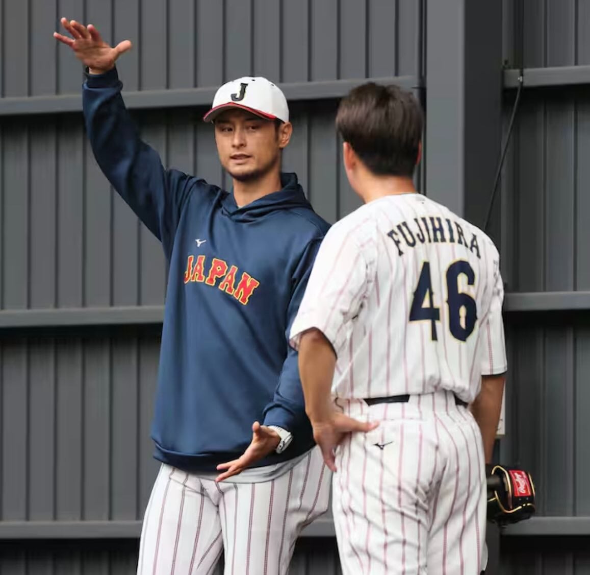 【侍ジャパン】藤平尚真がダルビッシュに感謝のSNS投稿 「最高の時間」宮崎合宿終了