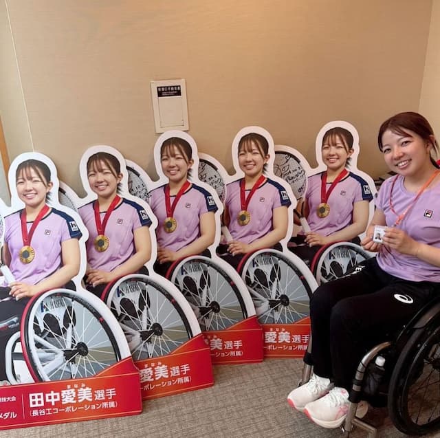 田中愛美　どれが本物でしょうか？！😂😂