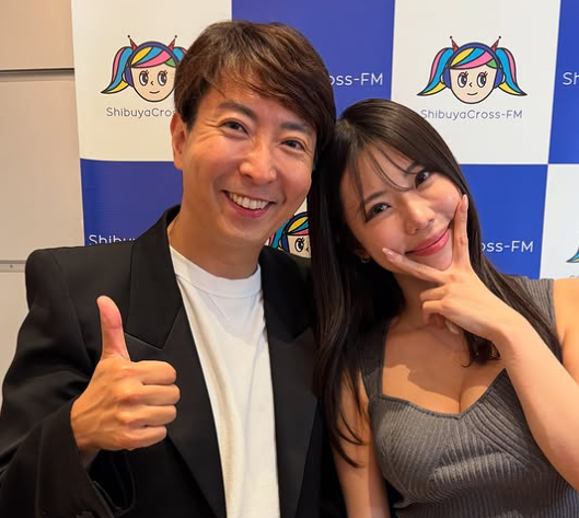有村昆、鈴木ふみ奈をゲストに“二刀流ポーズ”披露！ボードゲームトークも