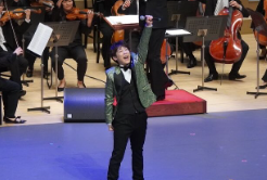 横山だいすけ、群馬交響楽団80周年コンサートで熱唱！「心が震える音に包まれた一日」