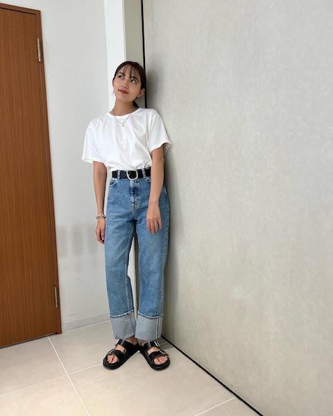 川口春奈 シンプルなTシャツスタイルも超オシャレ👑✨「何着てもオシャレに着こなしますね☺️」