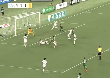 大迫敬介、神セーブ連発！広島の快勝を支えた“守護神”の真価