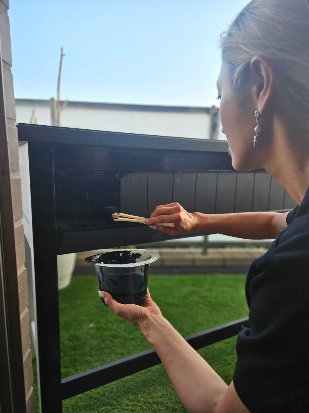 「手つきが慣れてらっしゃる！」山田優がDIYである家具を大変身させる？