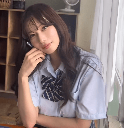 「キミがクラスメイトだったら…」国宝級美女ドラマー・大野真依、”教室潜入DE制服ショット”の動画にファン恋落ち状態！