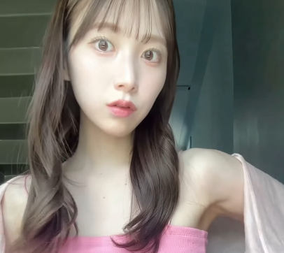 「かわいい！」人気モデル、乙女ノースリーブ姿で魅せる”夏色・ムービー”を披露！ファンメロメロに