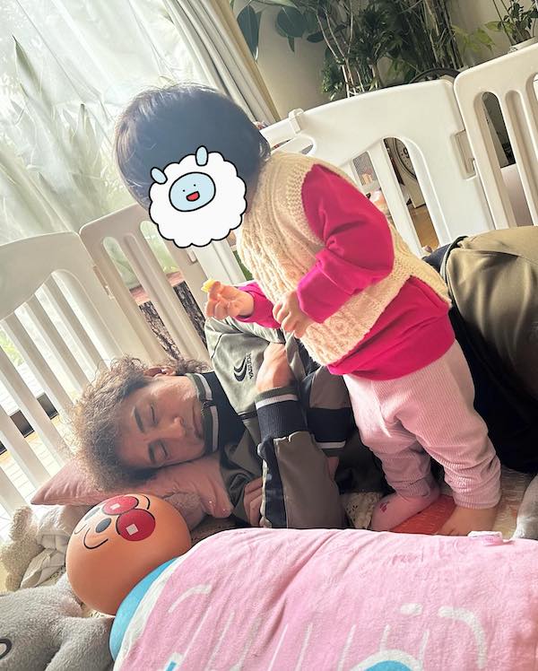 丸山桂里奈の娘は超パパっ子！「前世は恋人同士だったみたい😂😍」