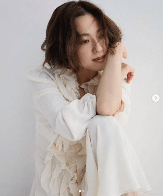 中村アン「& ROSY」掲載ショットをおすそわけ「自然体の美しさ」が話題！