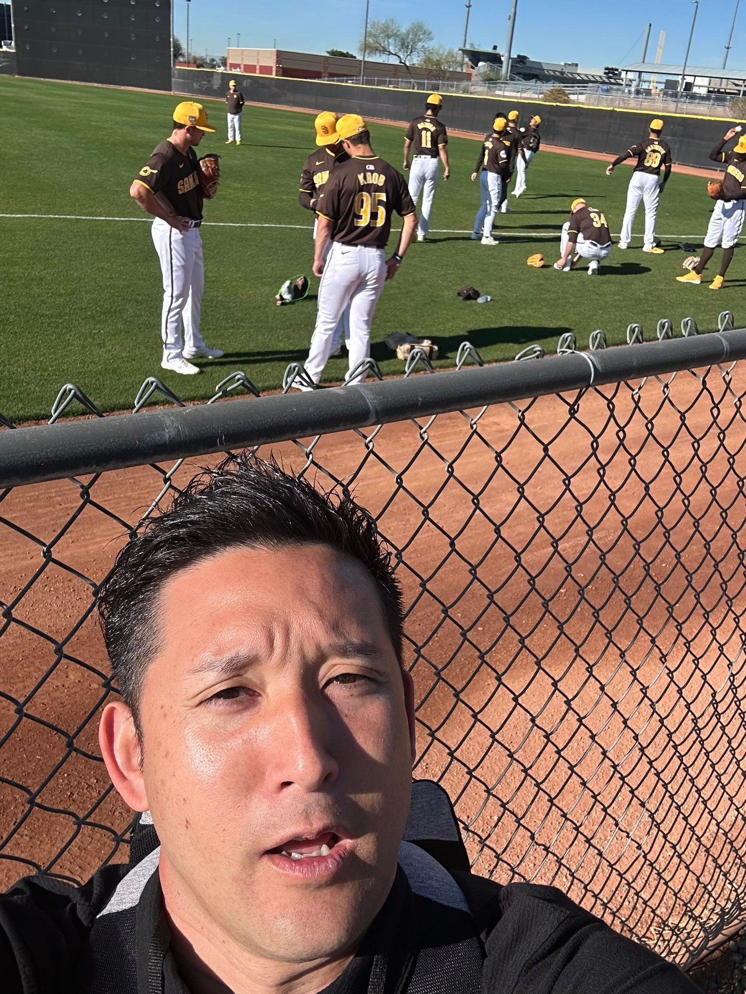 「ダルさんナイスピッチングです！！！」杉谷拳士がパドレスの選手たちとの自撮りショット披露⚾