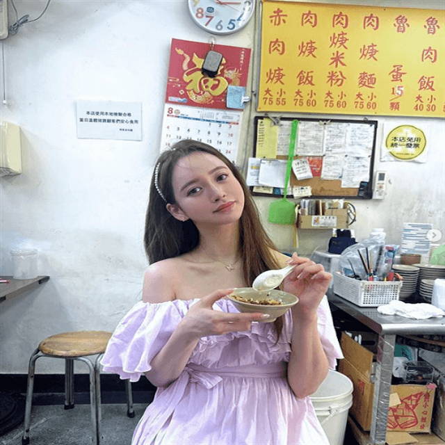 野崎萌香の台湾旅行記！料理店のグルメレポといえど”美”に釘付けに