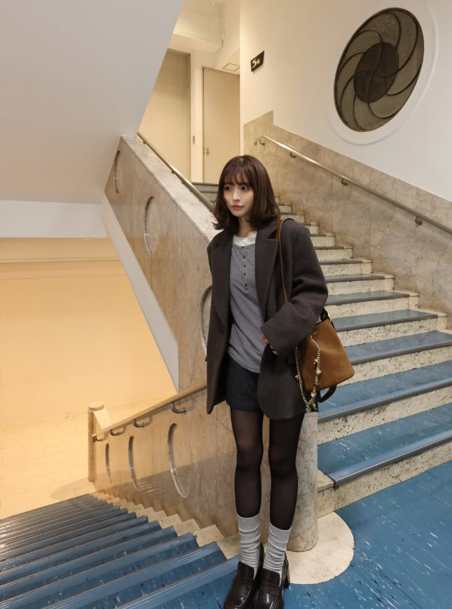 長濱ねる、私服×coachバッグの冬コーデ投稿が話題