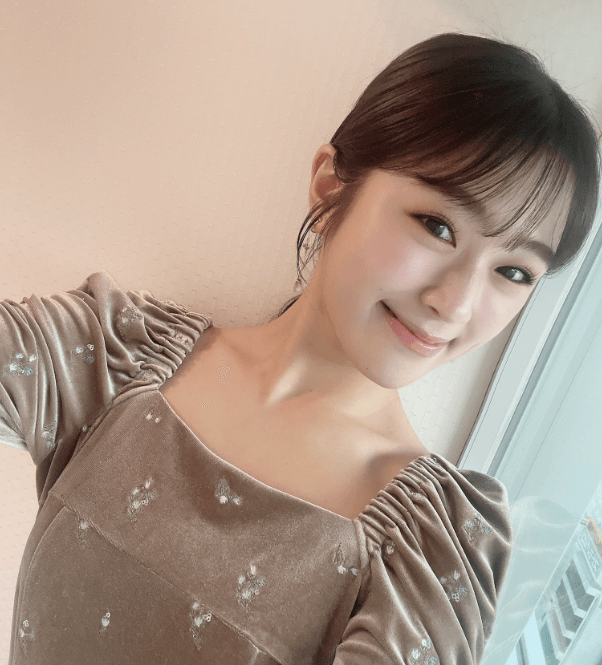 渋谷凪咲が秋服を着こなす「〇〇〇ってやつですよね♪笑」