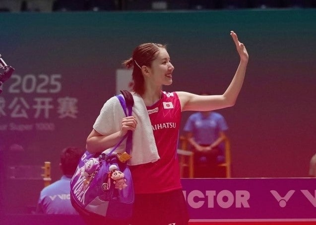 志田千陽が「谢谢」の笑顔で締めくくった熱戦。コートを離れても伝わる感謝のハイファイブ