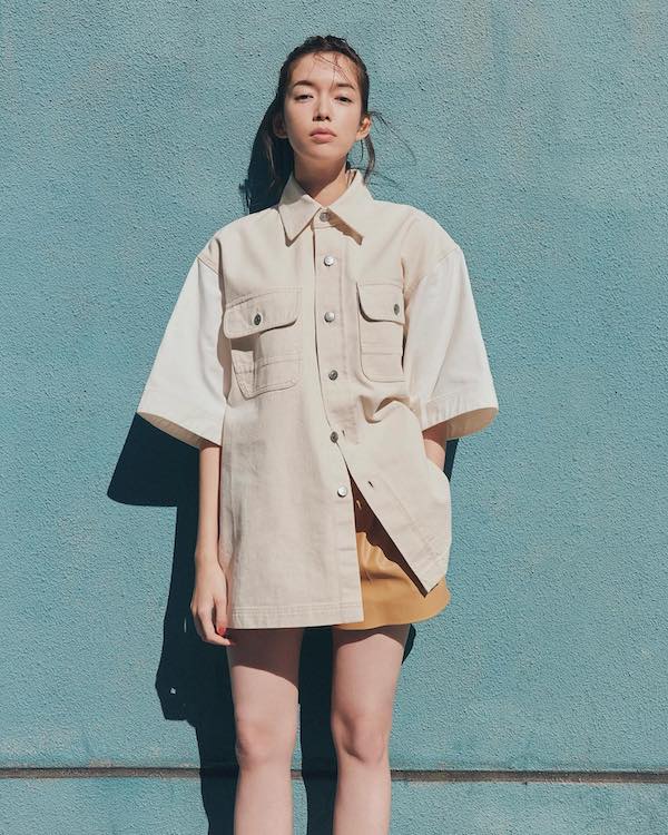 佐藤栞里がSPUR2月号掲載のファッションについて語る！「今月は大人のショートパンツ🪽」