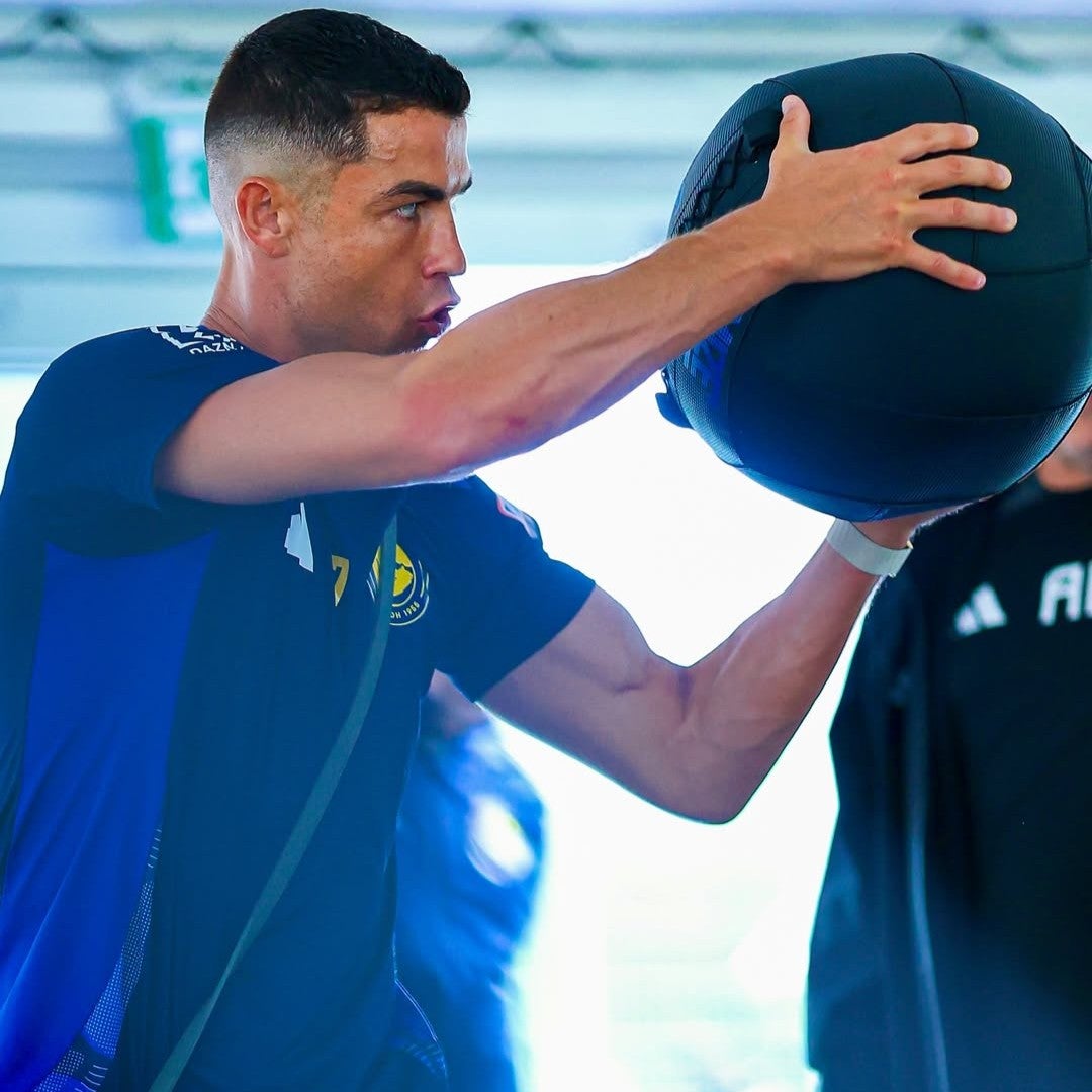 「未来を見据えて、全力で」クリスティアーノ・ロナウドが新シーズンへ熱い闘志でトレーニングに挑む