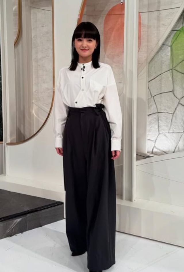 相変わらずスタイル抜群！女優・葵わかながnews zeroの衣装を公開