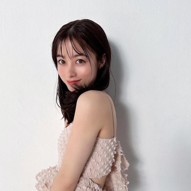 結婚報道の橋本環奈 が大胆オフショットを公開し話題に😳「天使すぎる可愛い！！！」