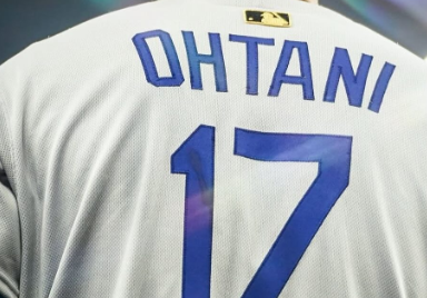 「父親・大谷を見たくて3時起き！」小沢仁志の“愛が止まらない”早朝応援スタイルに反響