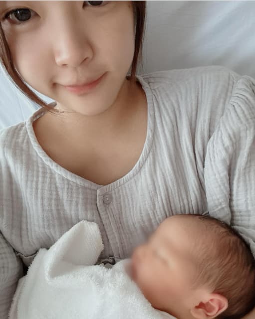 元フジテレビアナウンサーが出産報告