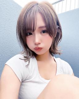 「ちょっとの間、、我慢してて」超人気女性YouTuberの顔面に違和感？ファンに原因を説明