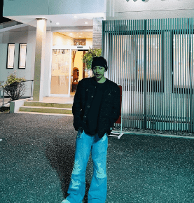 中島健人が“舌ペロッ”最新ショットにファン悶絶「ヤバいかっこいい💕💕」