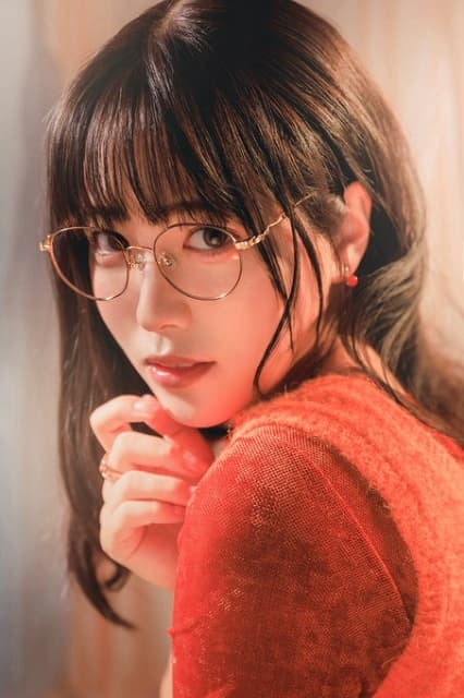 グラビアアイドル 東雲うみがお誕生日！知的美人なお写真を供給