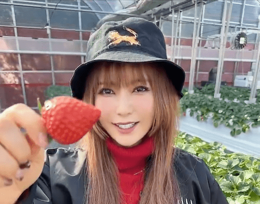 いちごのみずみずしさ全開！？中川翔子NGテイクで心温まる！
