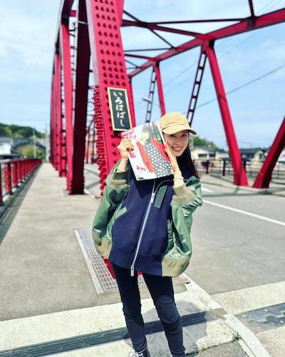 土屋太鳳が大きなケーキ🍰とのツーショットを公開！？