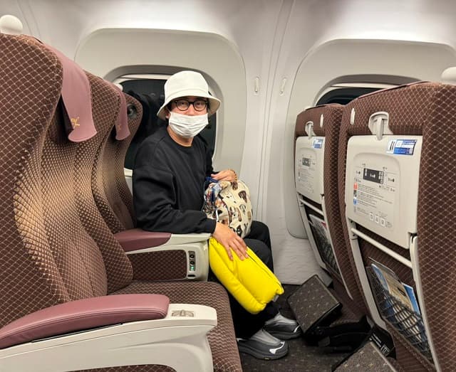 「座席神引きしました」新幹線に乗ったなすなかにし 中西、すぐ側にはあの仲良し芸人が！