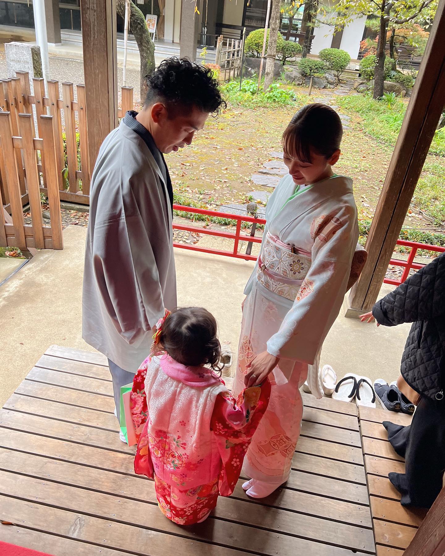 近藤千尋の美しすぎる家族和服Sが話題😍✨「ちぴちゃん可愛すぎる🥺」