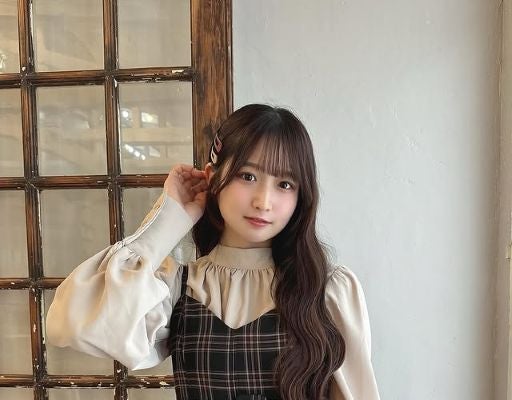 アイドル・貝賀琴莉、あざカワ笑顔の「ブラウン琴莉さん」ショットにファン悶絶⁉