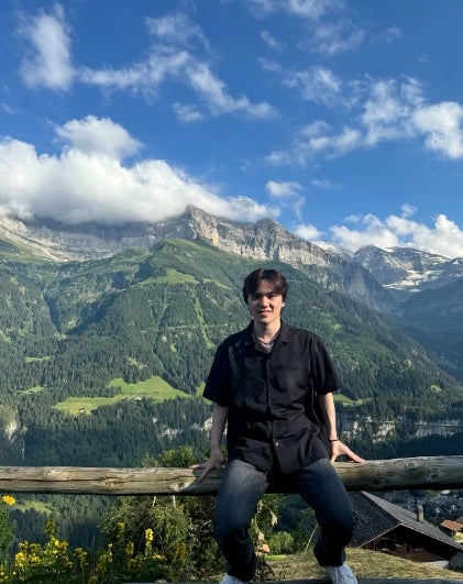 あのフィギュアスケーターがスイスでの最新ショットを公開