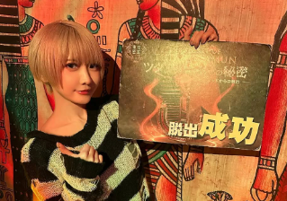 「金髪美少女、脱出成功⁉」火将ロシエル、従姉妹と脱出ゲーム挑戦！